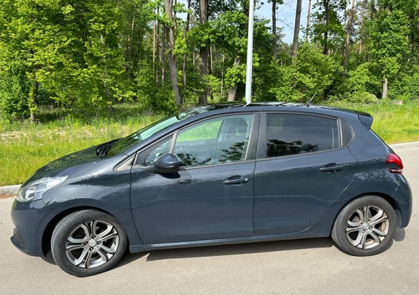 Peugeot 208 cena 34800 przebieg: 132840, rok produkcji 2016 z Lublin małe 106